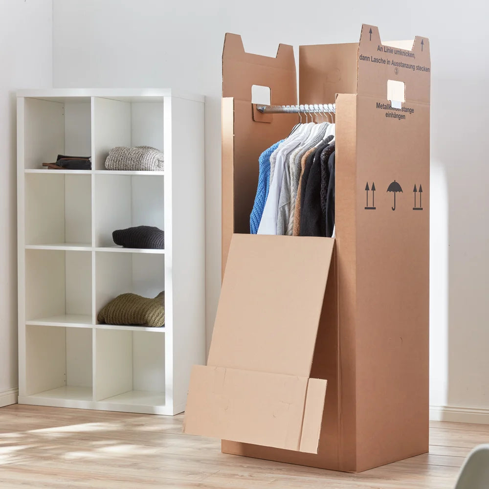 Kleiderbox für Umzüge – stabil mit Metallstange und Aufdruck
